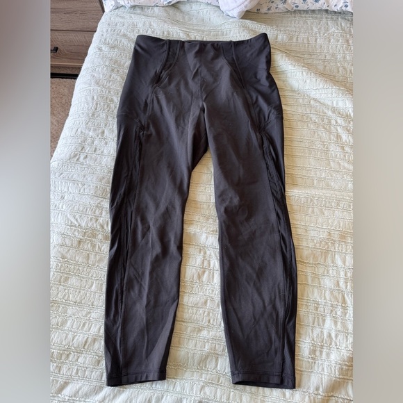 Lululemon Everlux and Mesh Super-High-Rise Training Tight 25" size 14 - Picture 2 of 7